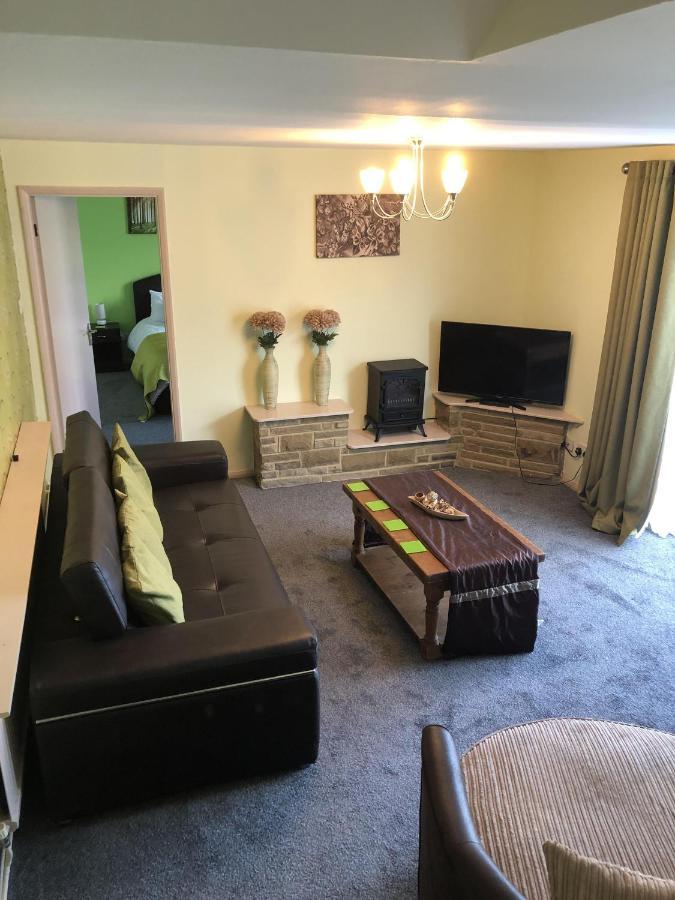 Blacksmiths Boutique B&B Robin Hood's Bay Bagian luar foto
