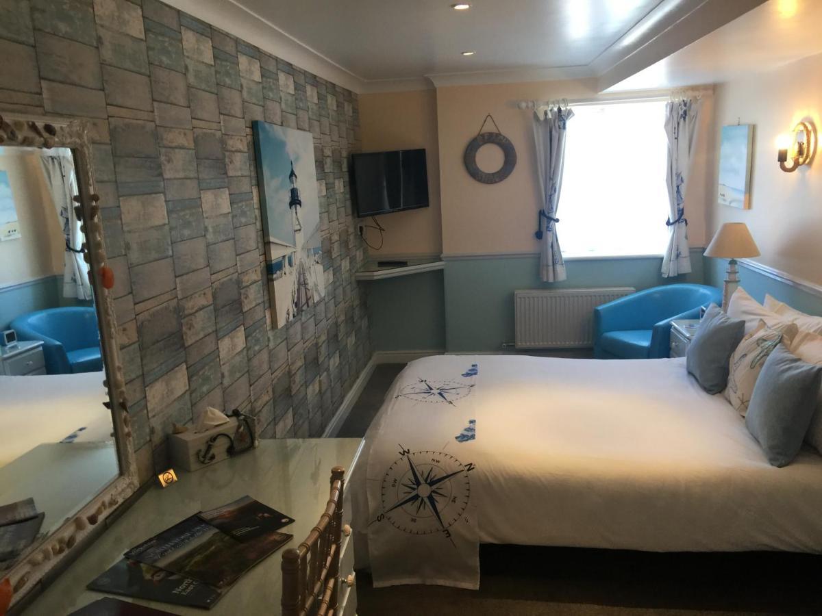 Blacksmiths Boutique B&B Robin Hood's Bay Bagian luar foto
